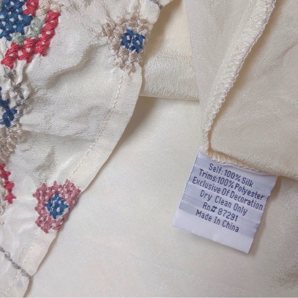 Johnny Was 4 Love and Liberty
Bohemian Antique White
Embroidered Tunic Dress M - Picture 6 of 8